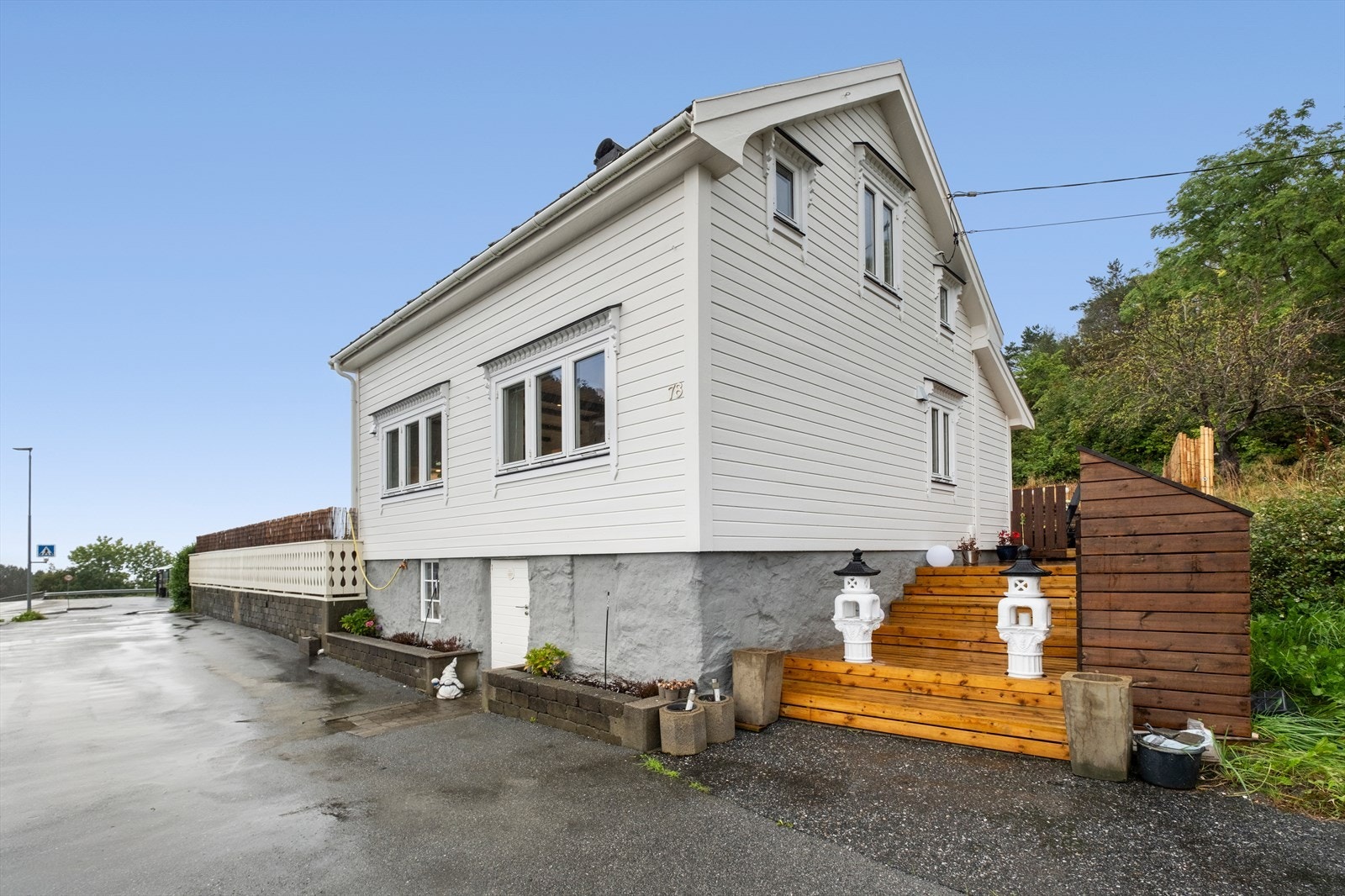 Notar ved Tobias Skodje har den glede av å presentere Hessavegen 78. Galleribilde