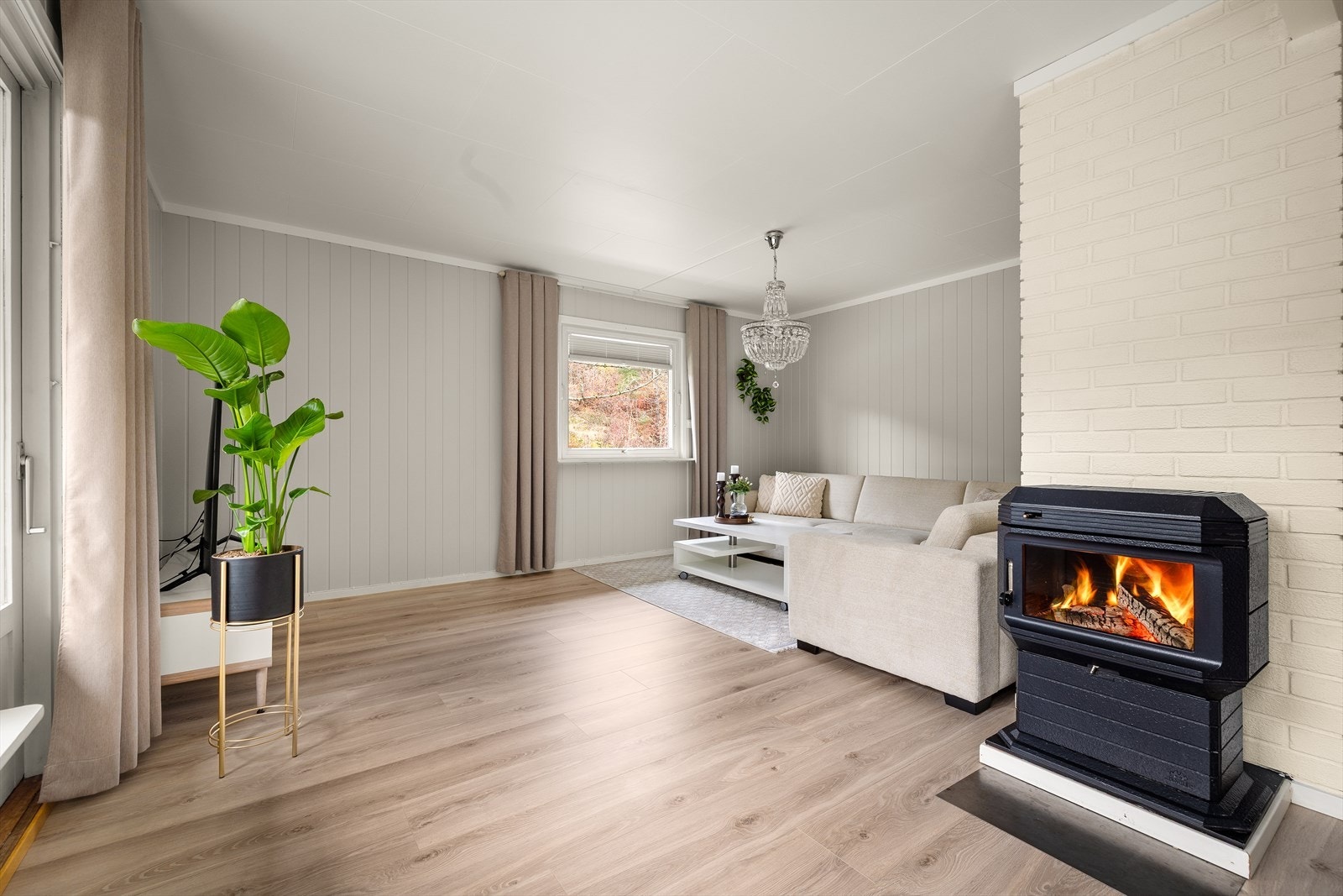 Plassering av vedovn gir jevn varmefordeling i oppholdsrommet. Galleribilde