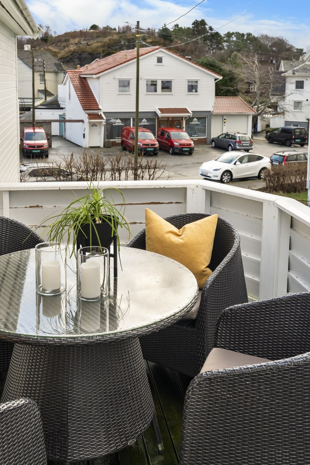 Det er god plass til ønskelig møblement og sittegruppe Galleribilde