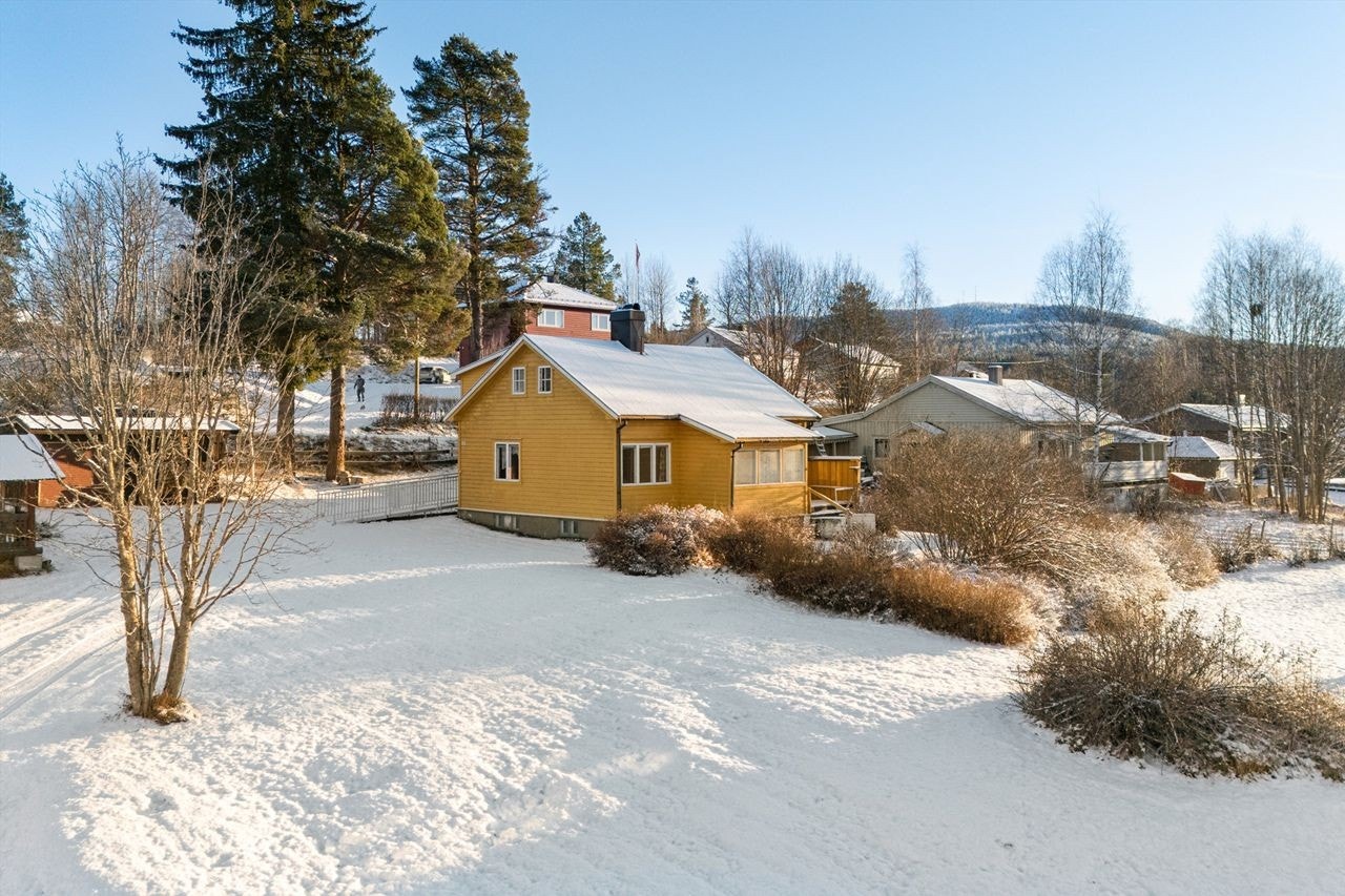 Enebolig fra 1938 med behov for oppgradering- solid utgangspunkt med stort potensiale! Galleribilde