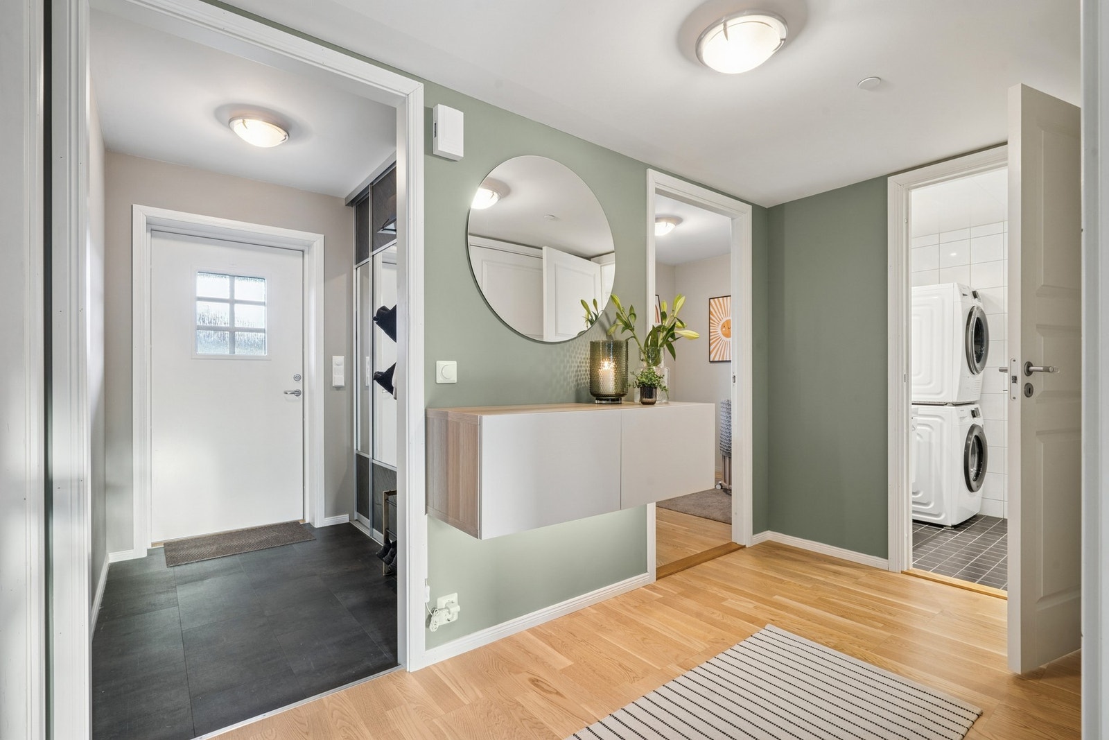 Hallrom Galleribilde