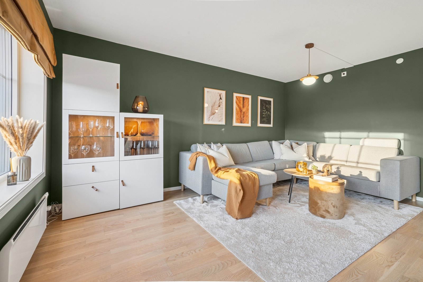 I leiligheten finner du en romslig stue med plass til familen. Galleribilde