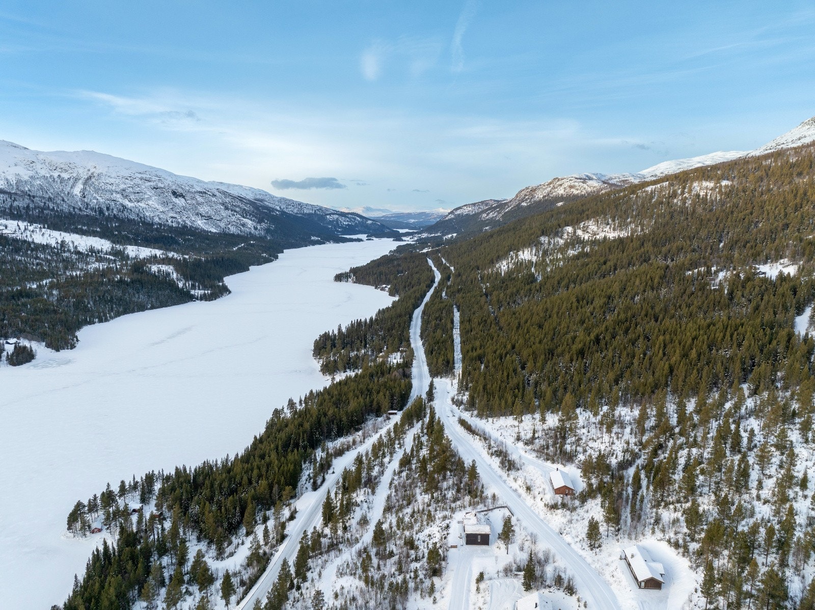 På vinterstid er det preparerte skiløyper rett utenfor døra, tilknyttet løypenettet til Espedalen, Dalseter og Gålå. Galleribilde