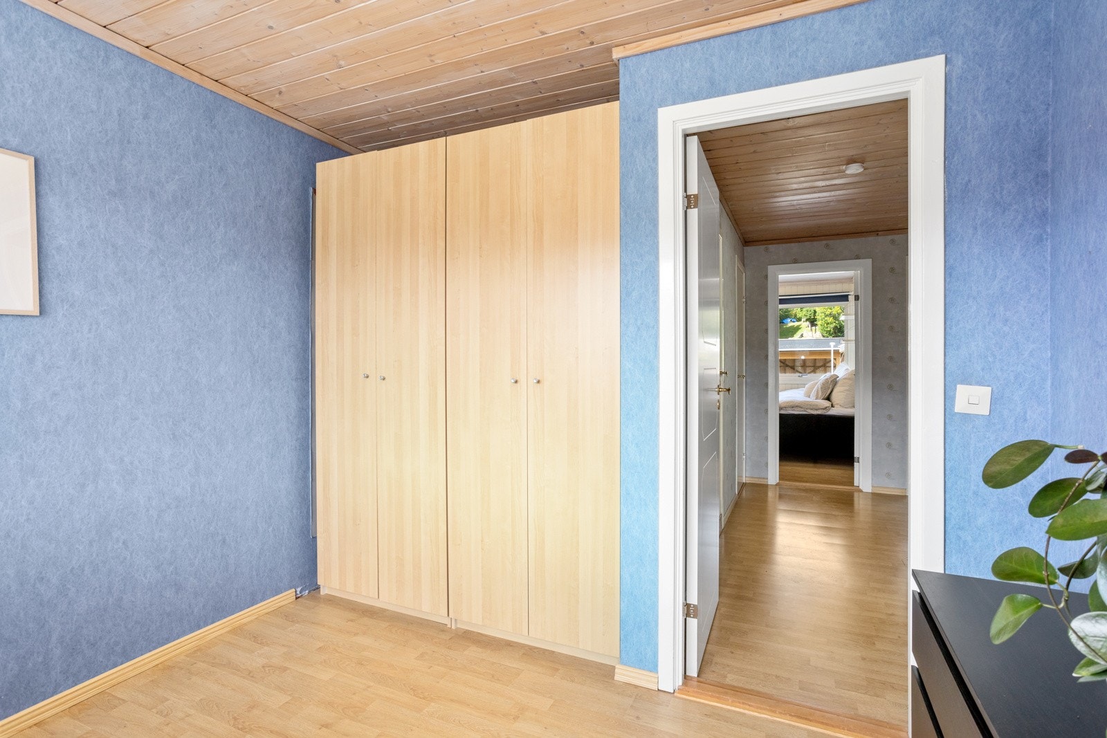 Garderobe i soverom 4 Galleribilde