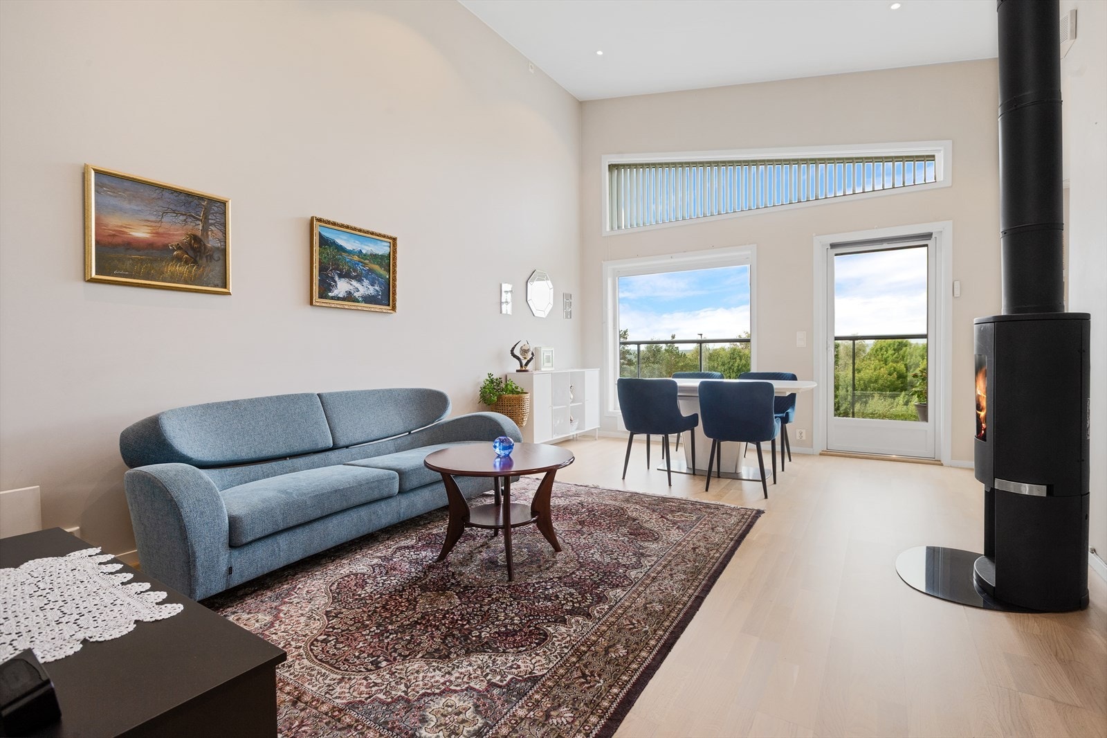 Det er montert solskjerming fra Markisemannen i stue og kjøkken Galleribilde