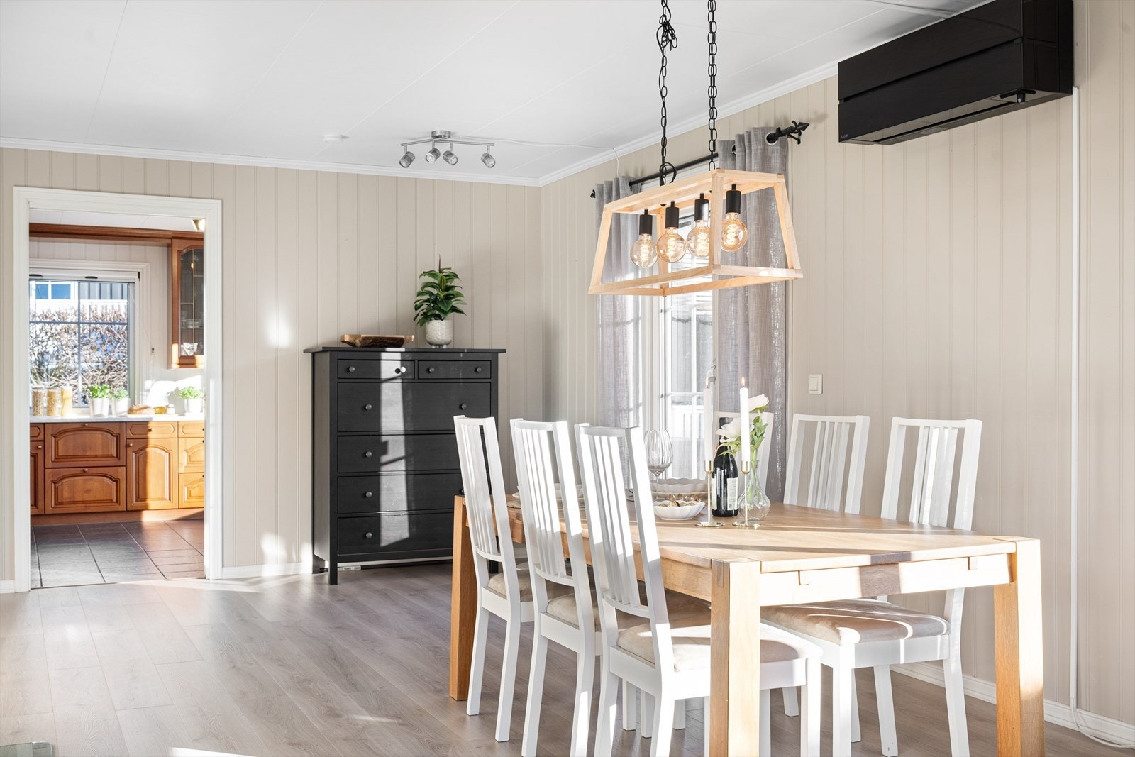 God spiseplass i stuen Galleribilde