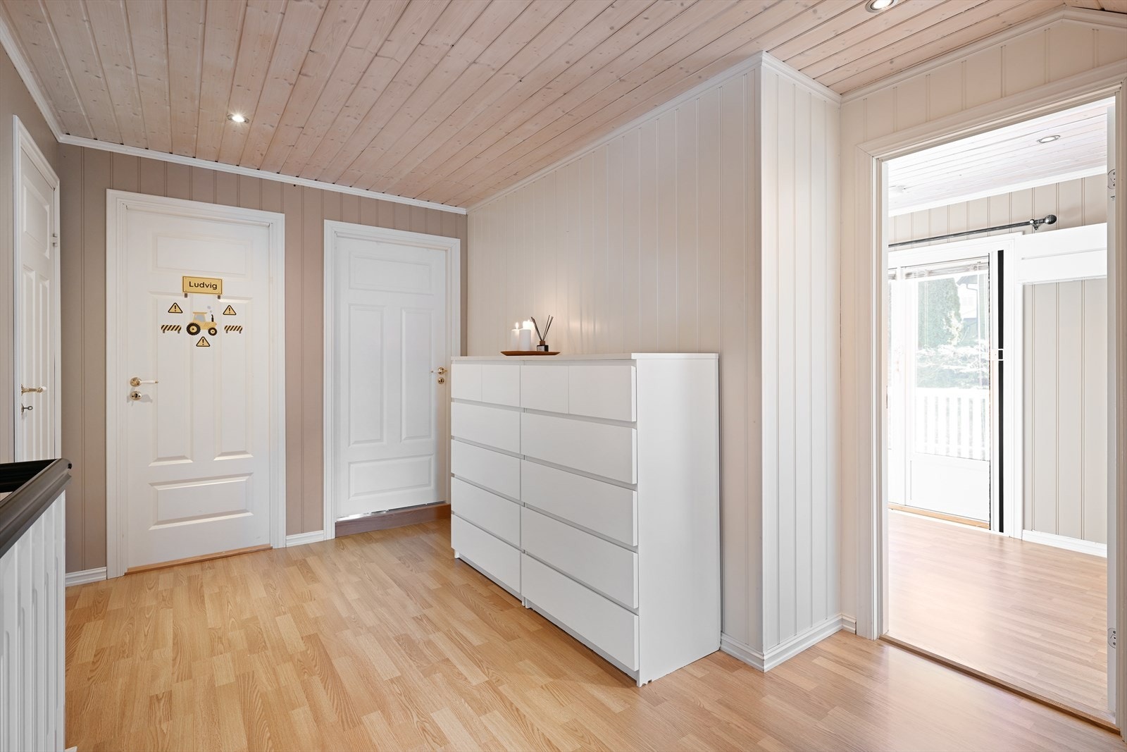 Gang i 2 etg. Galleribilde