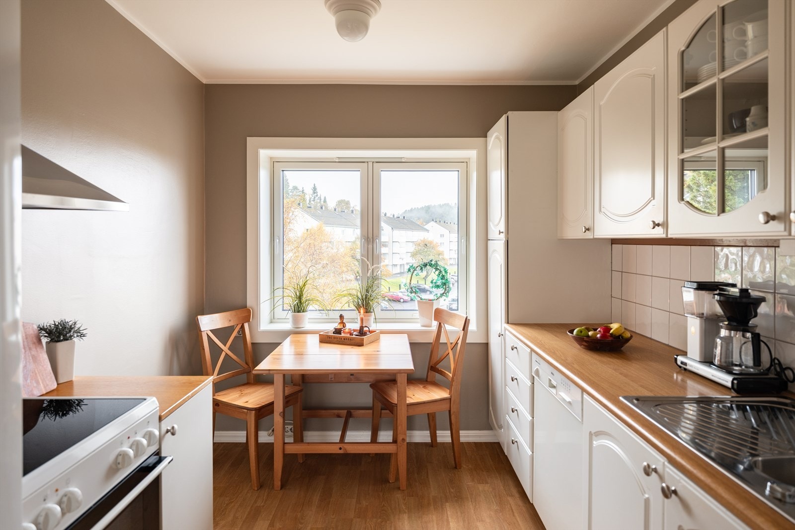 Tidløst og romslig kjøkken på 7,5m². Galleribilde