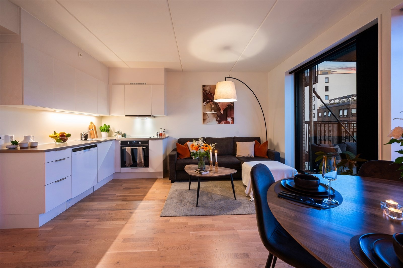 Hyggelig kveldsstemning. Galleribilde