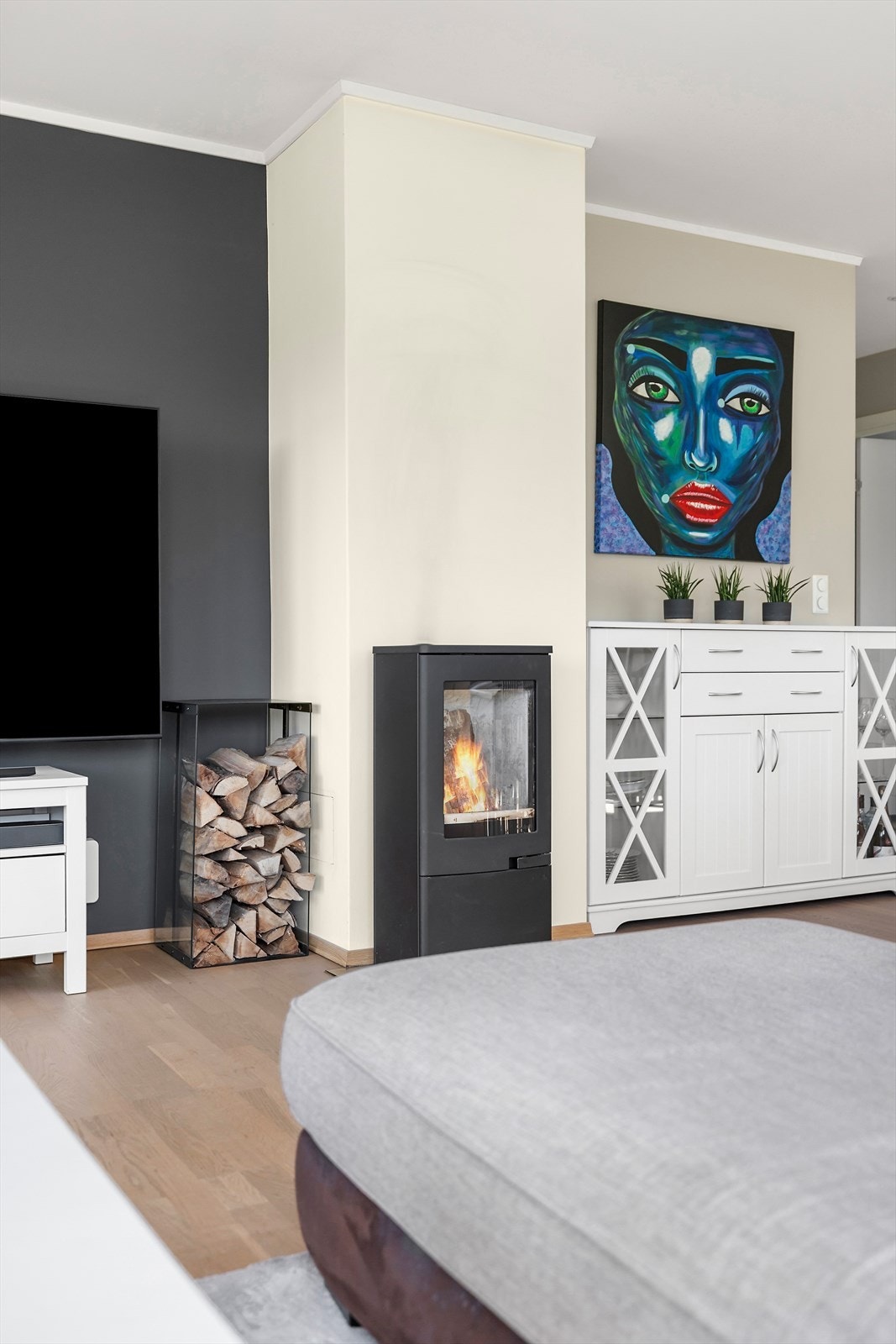 Vedovn i stuen som varmer godt de dager kulden kommer krypende. Galleribilde