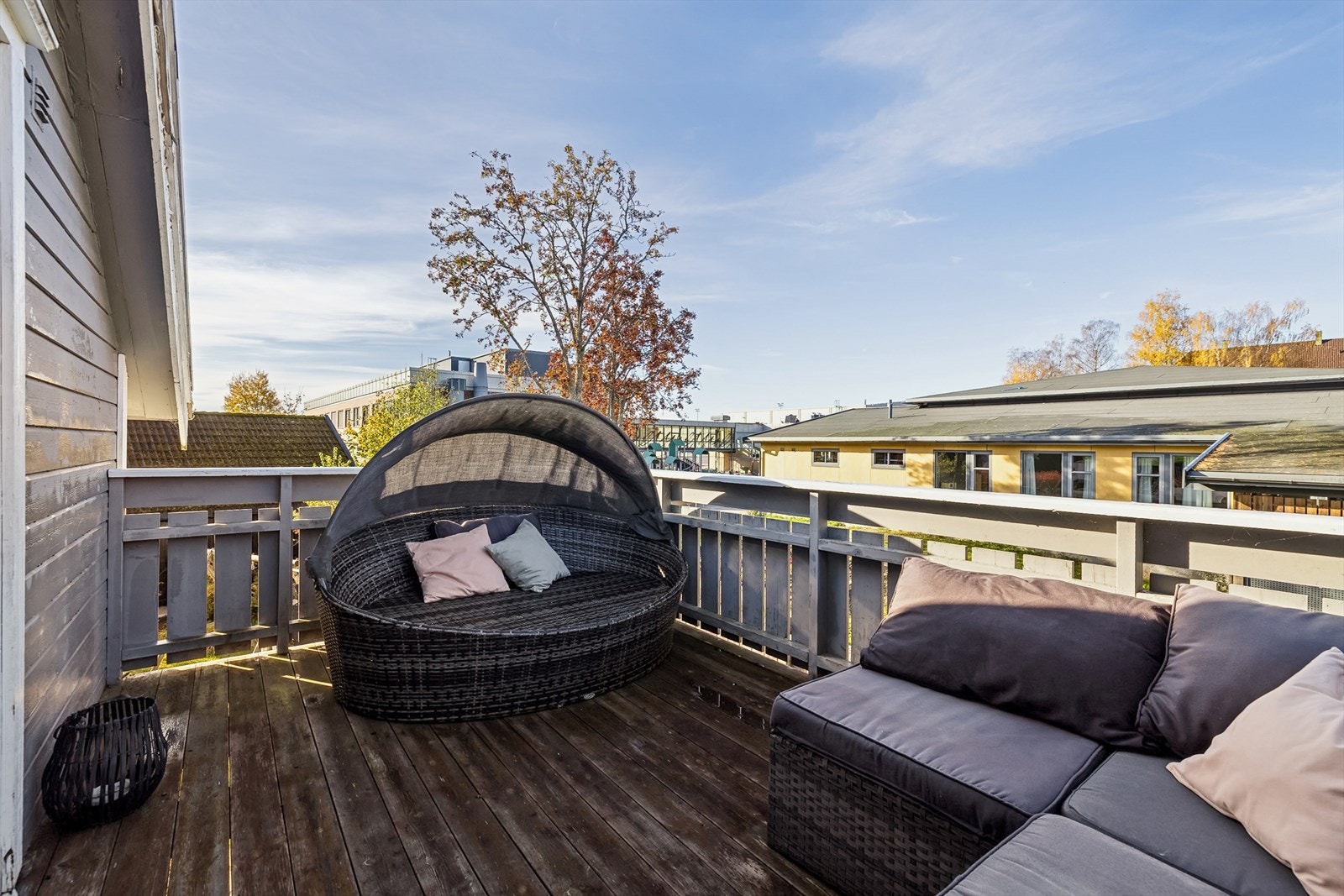 Balkongen med utgang fra hovedsoverom i 2. etasje. Galleribilde