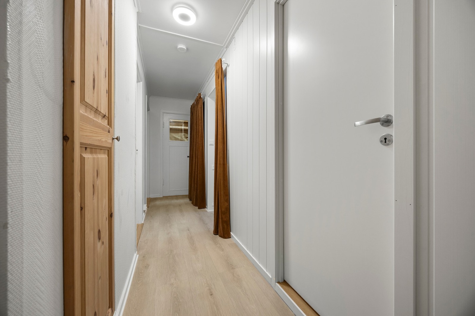 Gang i 2. etg - 11,5 kvm Galleribilde