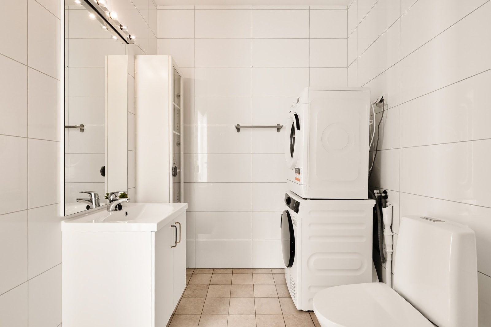 Flislagt bad med varmekabler i gulv Galleribilde