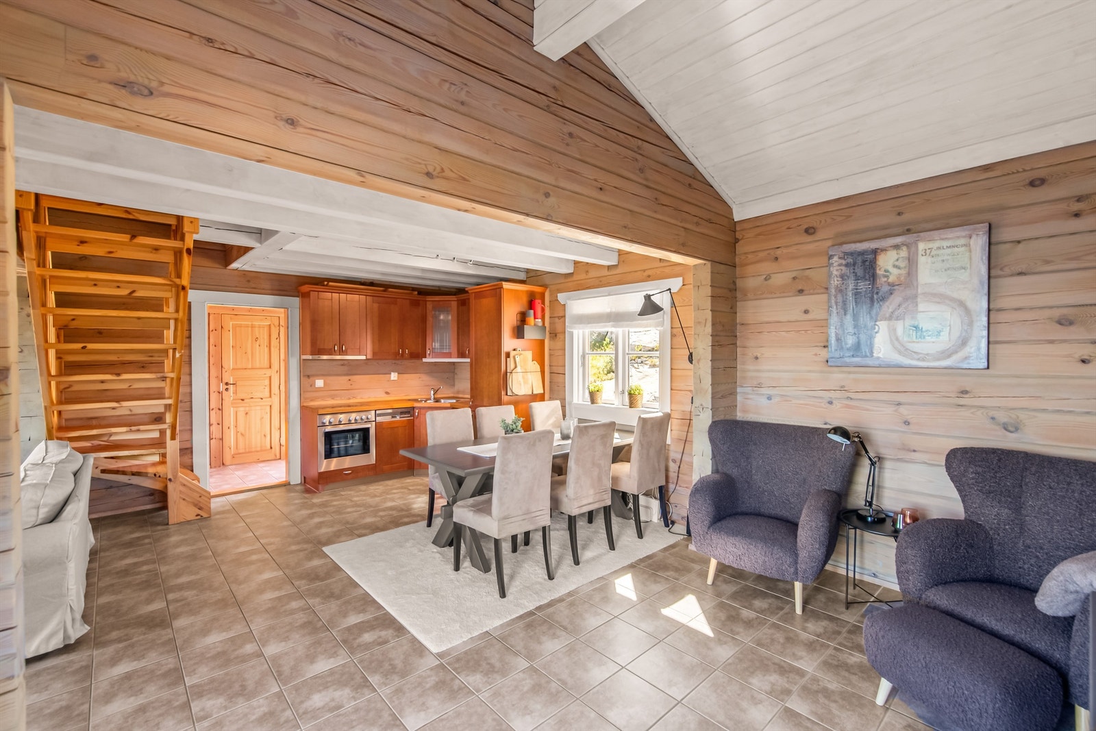 Tidløse fliser på gulv med varmekabler Galleribilde