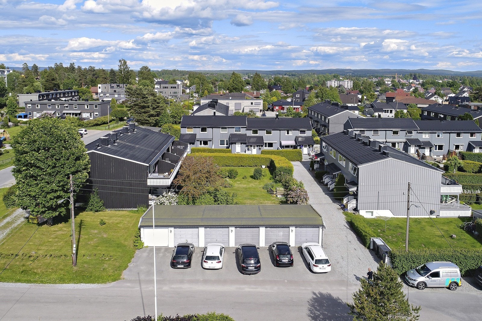 Trygt og barnevennlig nabolag med kort vei til både barnehager og barneskole Galleribilde