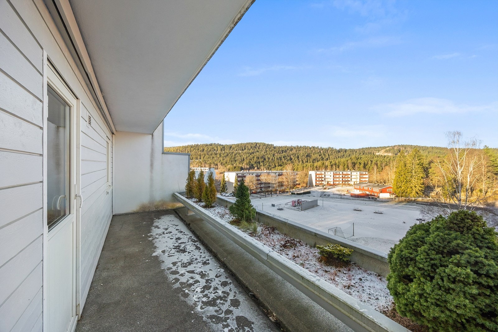 Leiligheten har to balkonger. Denne i 4. etasje er på ca. 11 m². Galleribilde