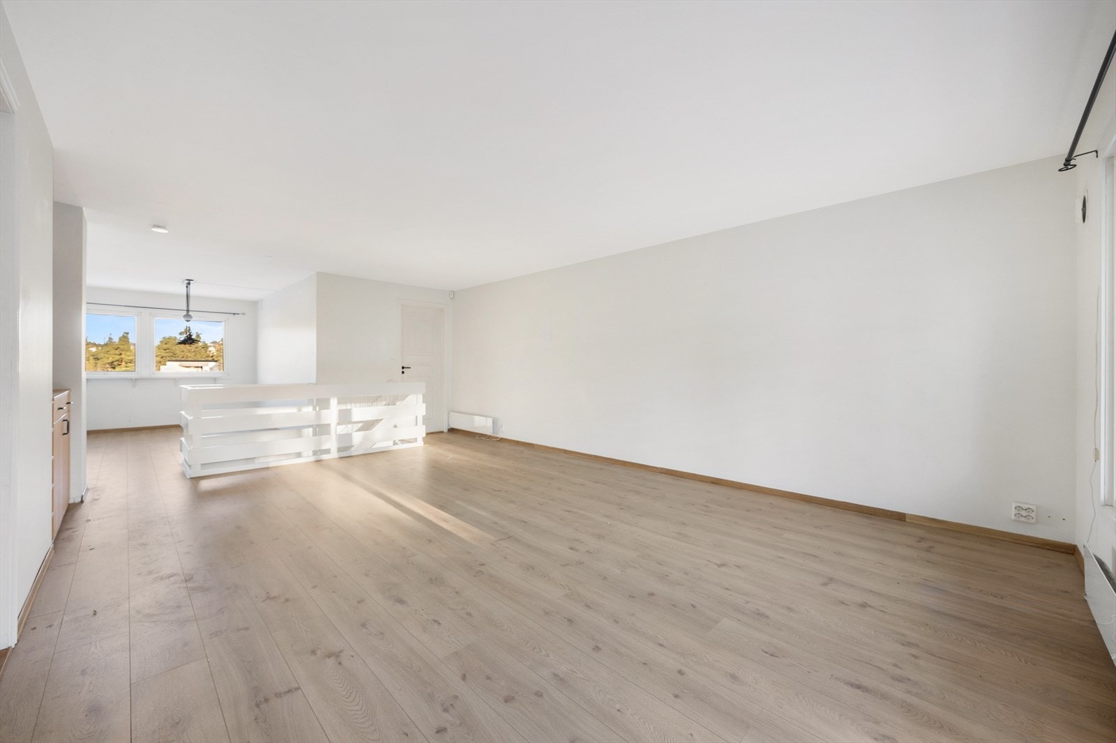 Fra stuen er det direkte utgang til en balkong på ca. 12 m². Galleribilde