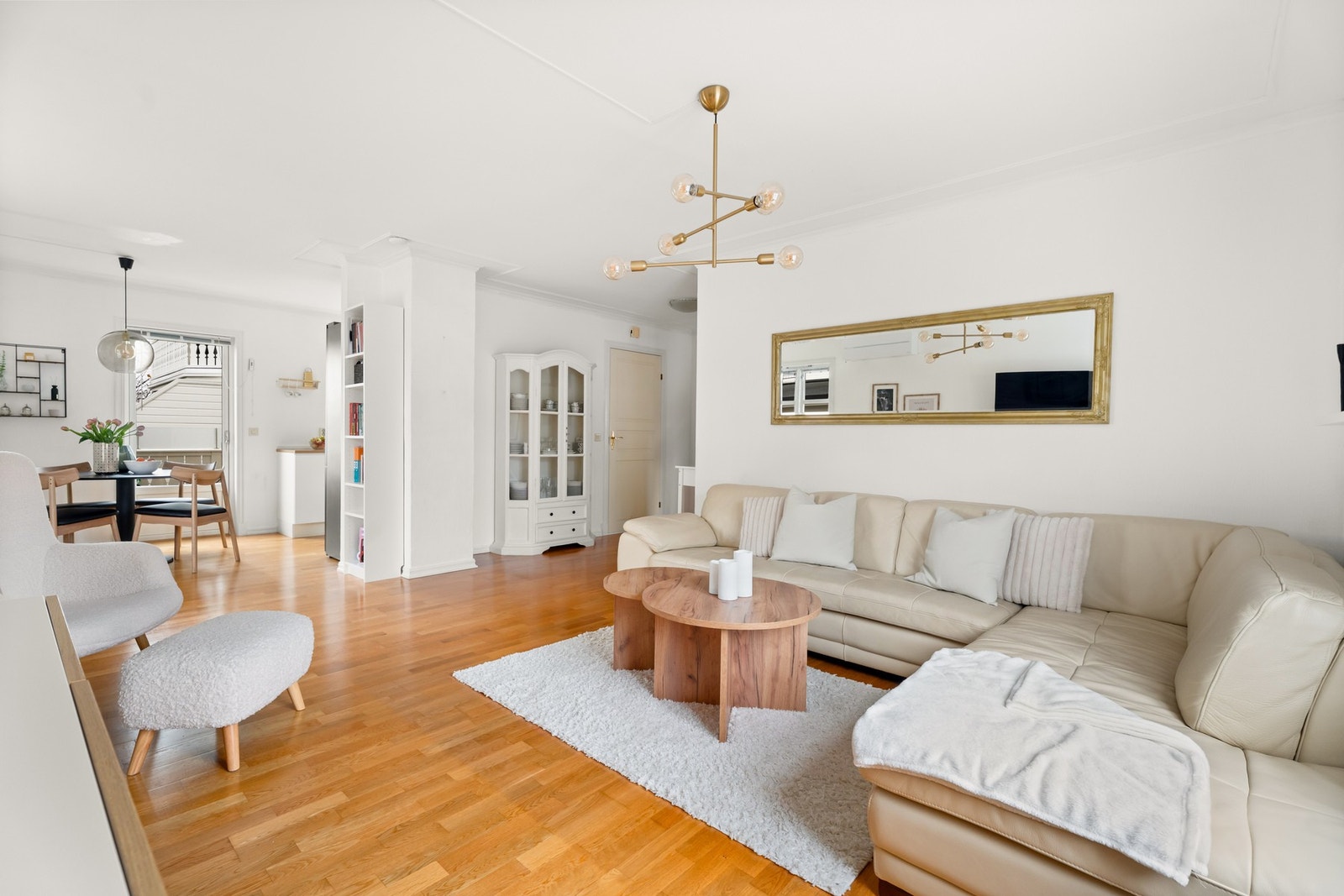 Åpen stue/kjøkken-løsning på 37 kvm Galleribilde