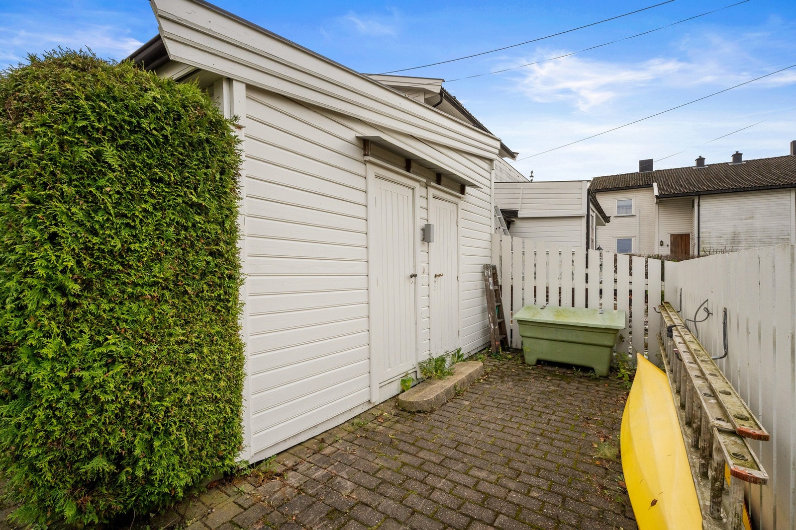 Det følger med egen utebod Galleribilde