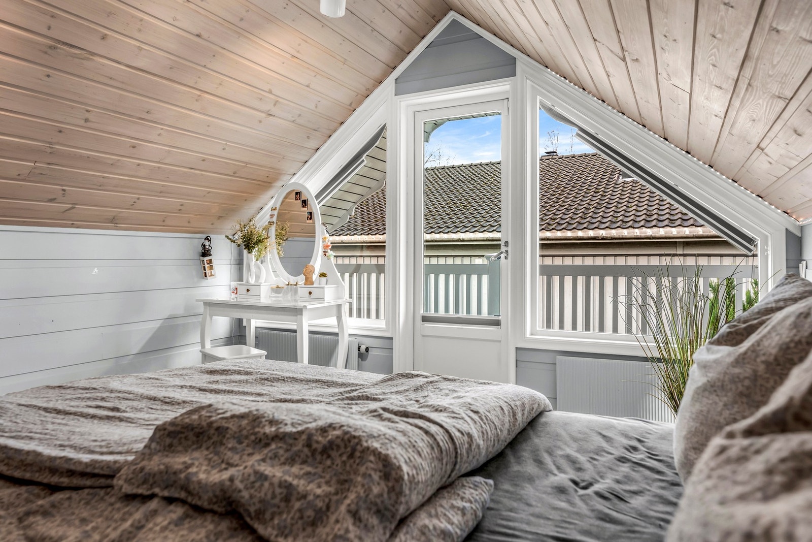 Soverom 1 i loftsetasjen Galleribilde