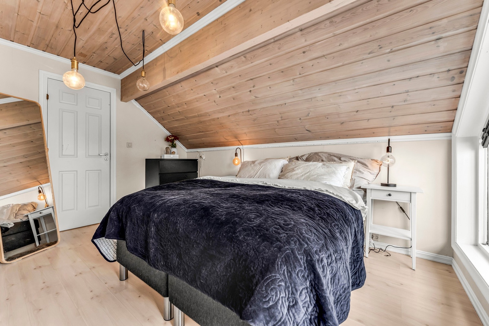 Soverom2 i loftsetasjen Galleribilde