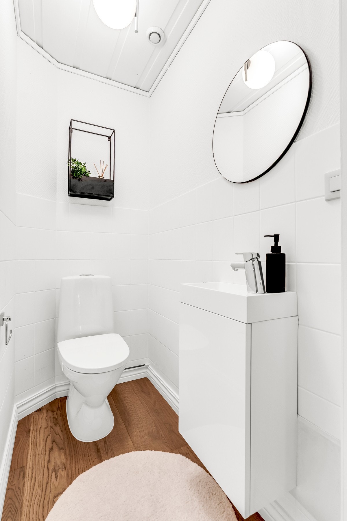 Toalettrommet i første etasje Galleribilde