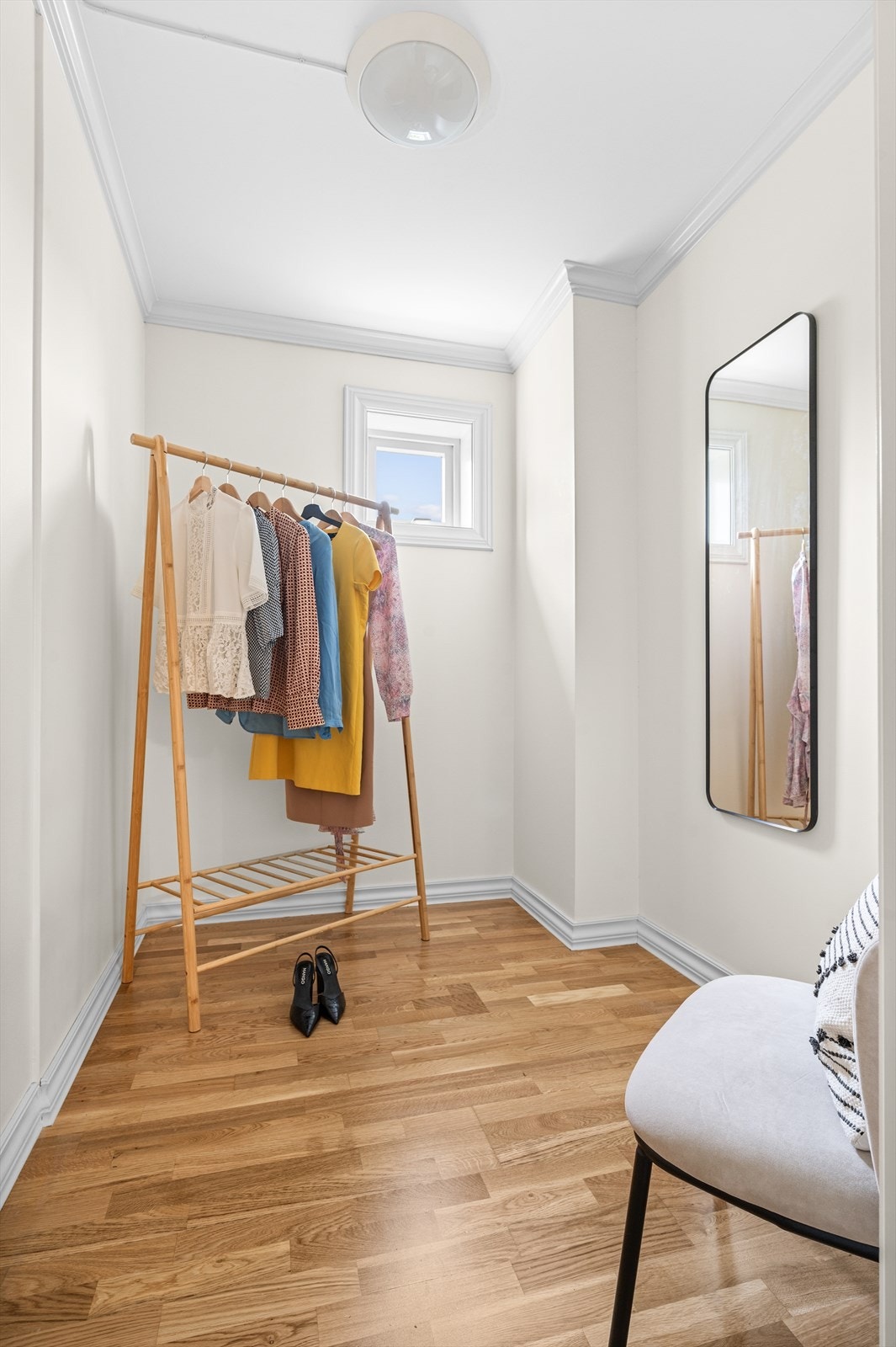 Omkledningsrom/Walk-in closet. Galleribilde