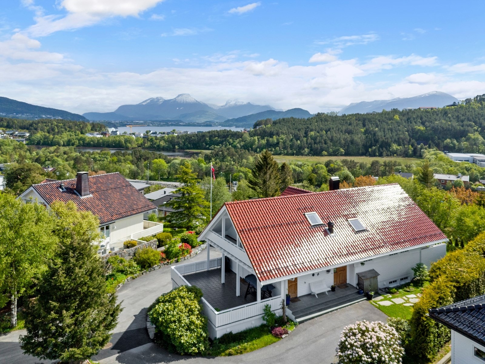 Boligen har en fantastisk utsikt Galleribilde