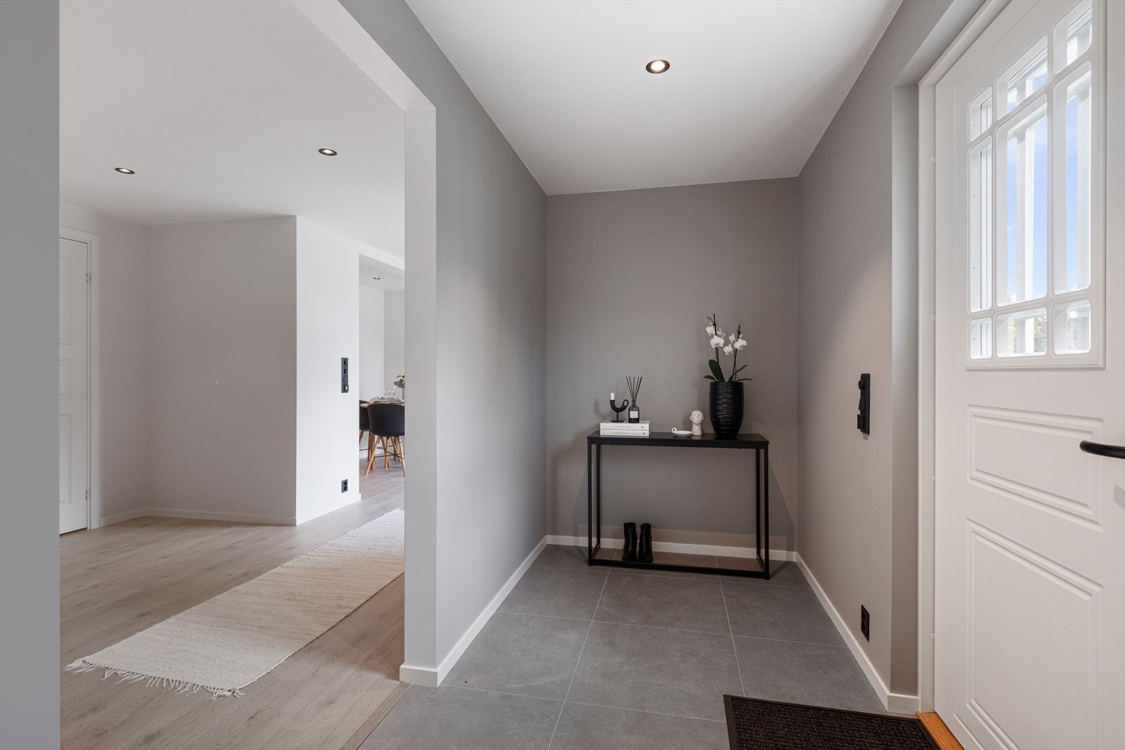 I underetasjen er det hybelleilighet - denne er pusset opp i 2025 Galleribilde