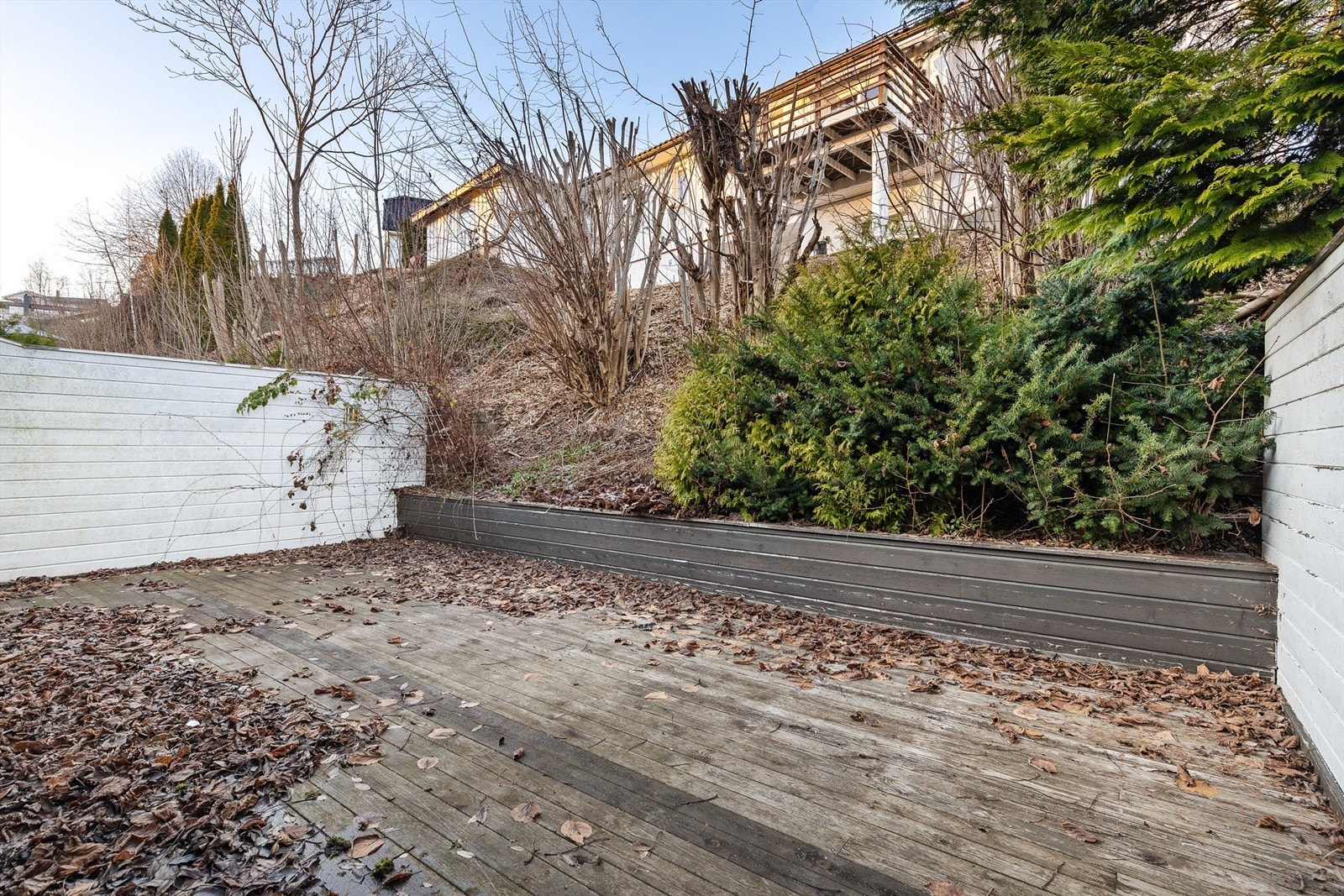 Terrassen er på 31kvm. Her har du god plass til utemøbler. Galleribilde