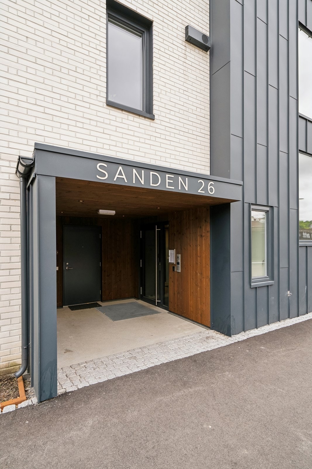 Bygget ble oppført i 2023, og har heisadkomst opp til din etasje. Galleribilde