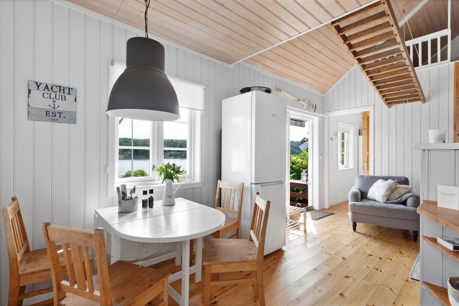 Spiseplassen er plassert fremfor utsikten Galleribilde