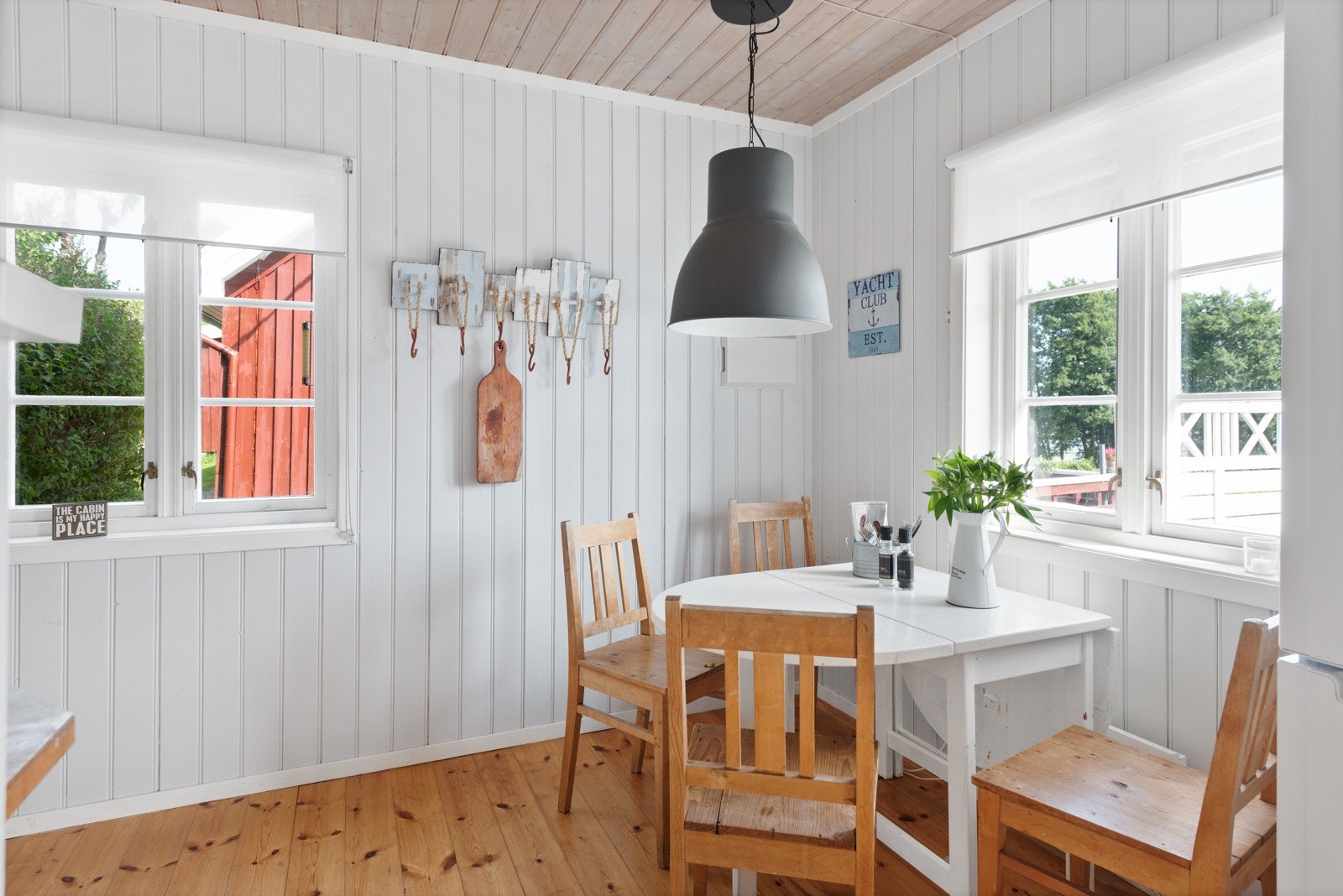 Hytten og annekset særpreges av at det er lyse rom Galleribilde