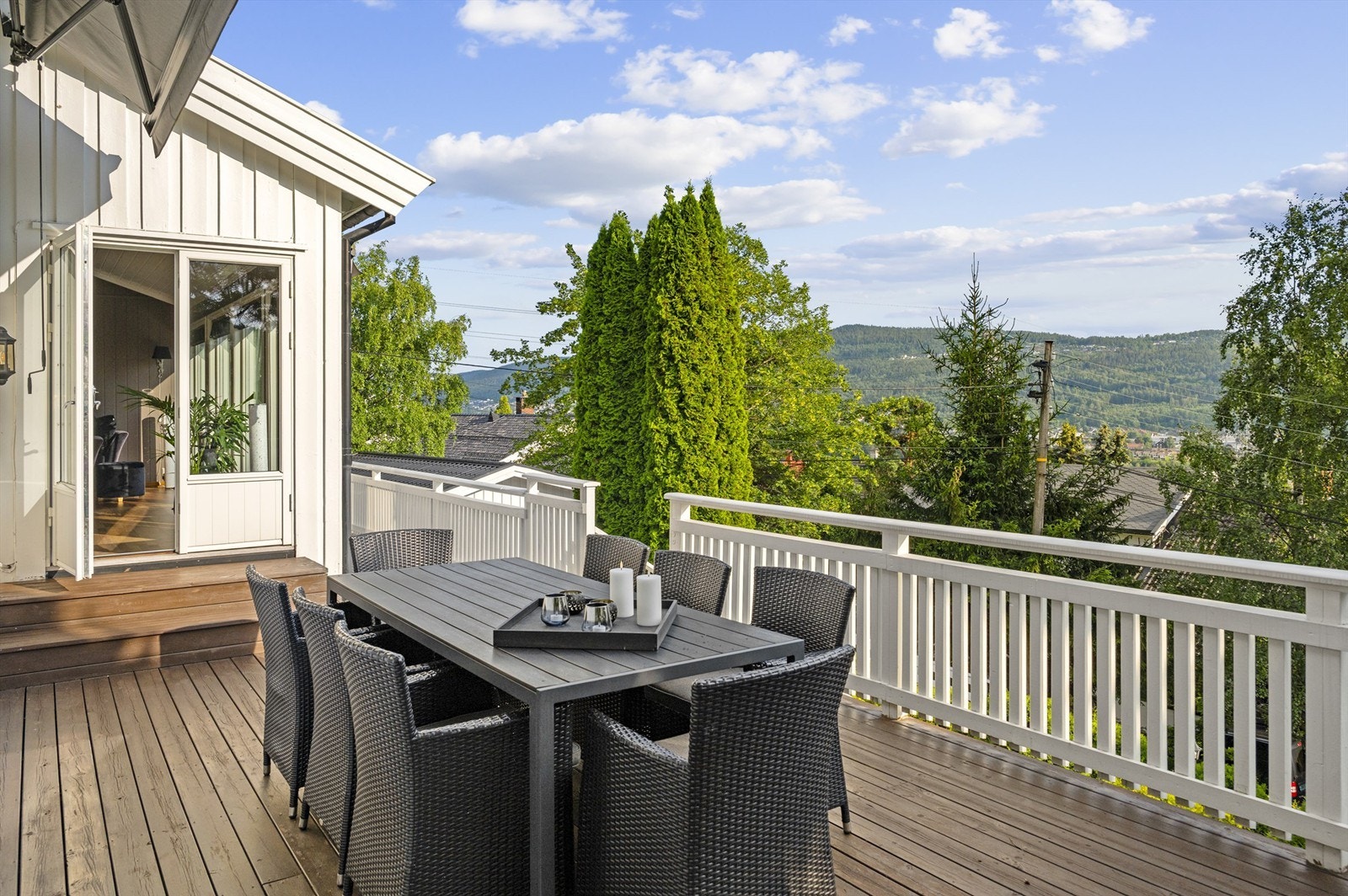 Det perfekte stedet for å flytte middagen ut på sommerstid. Galleribilde