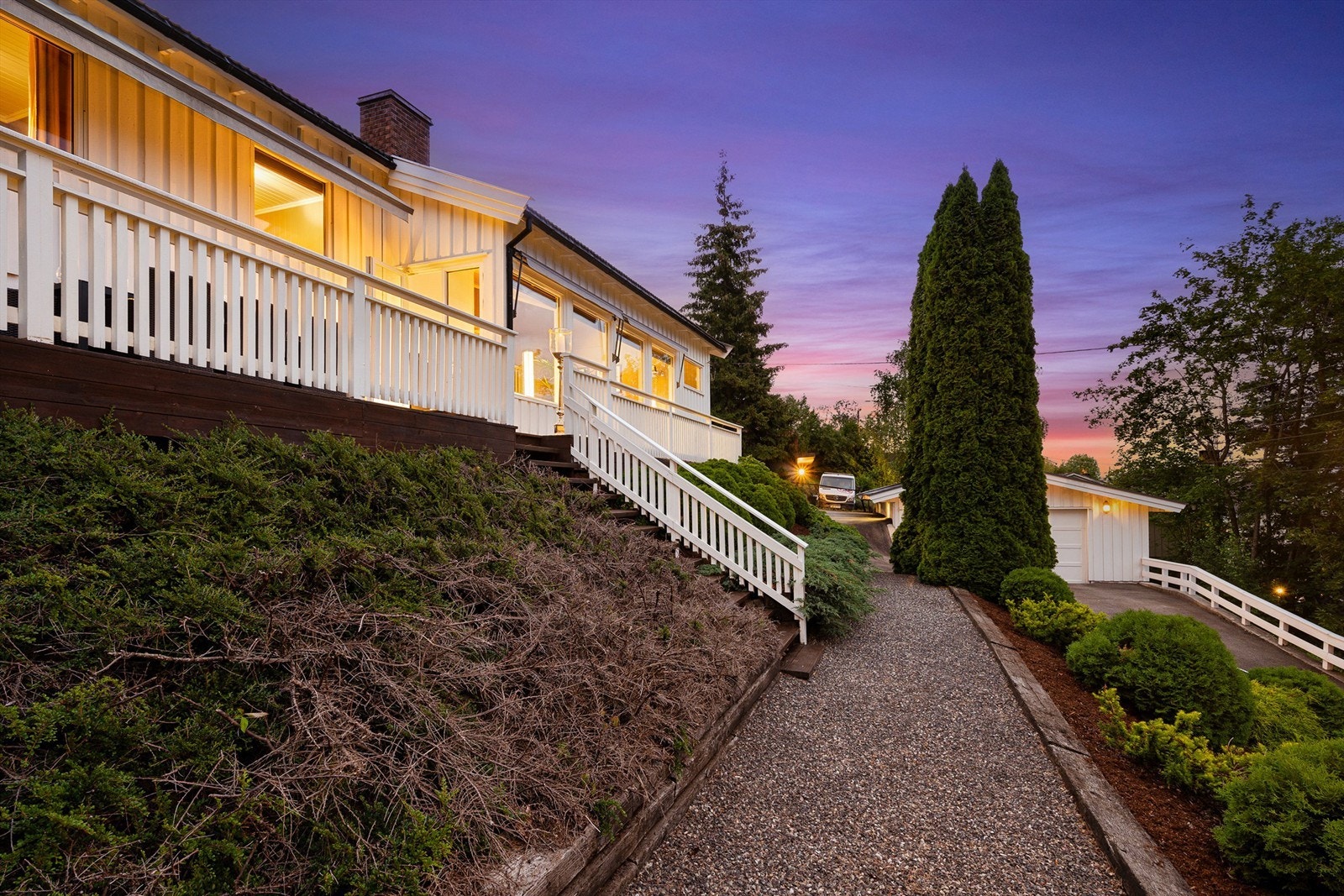 Nært til attraktive markaområder med lysløyper og flott turterreng sommer og vinter. Denne vil du ikke gå glipp av! Galleribilde