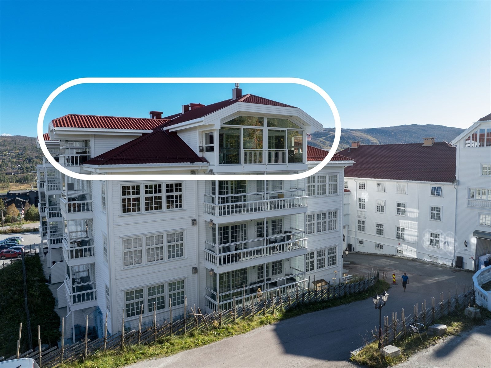 Stor toppleilighet med god takhøyde Galleribilde