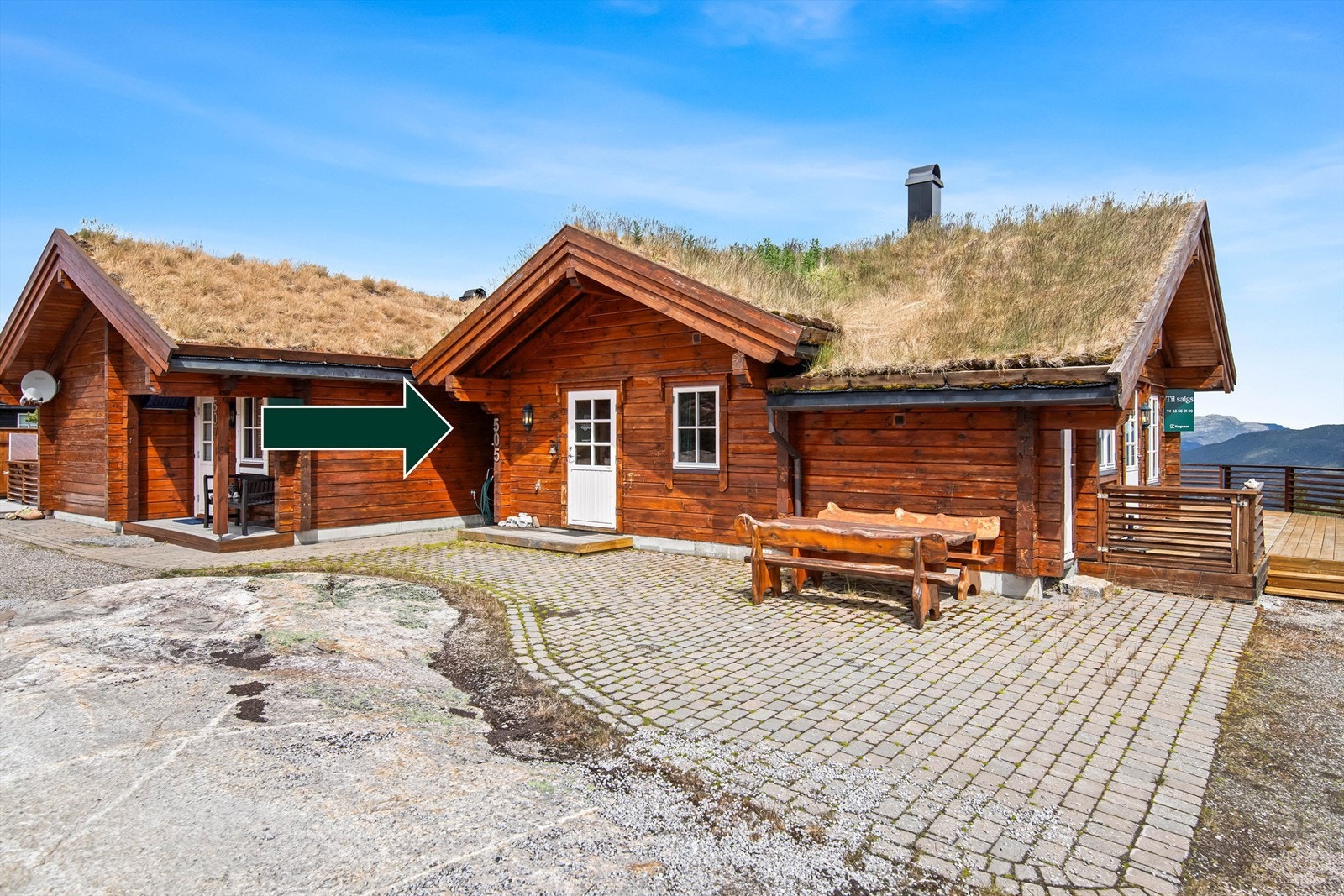 Velkommen til Kjetilskotvegen 505 - en stilren og lettstelt duohytte med flott beliggenhet høyt i terrenget Galleribilde