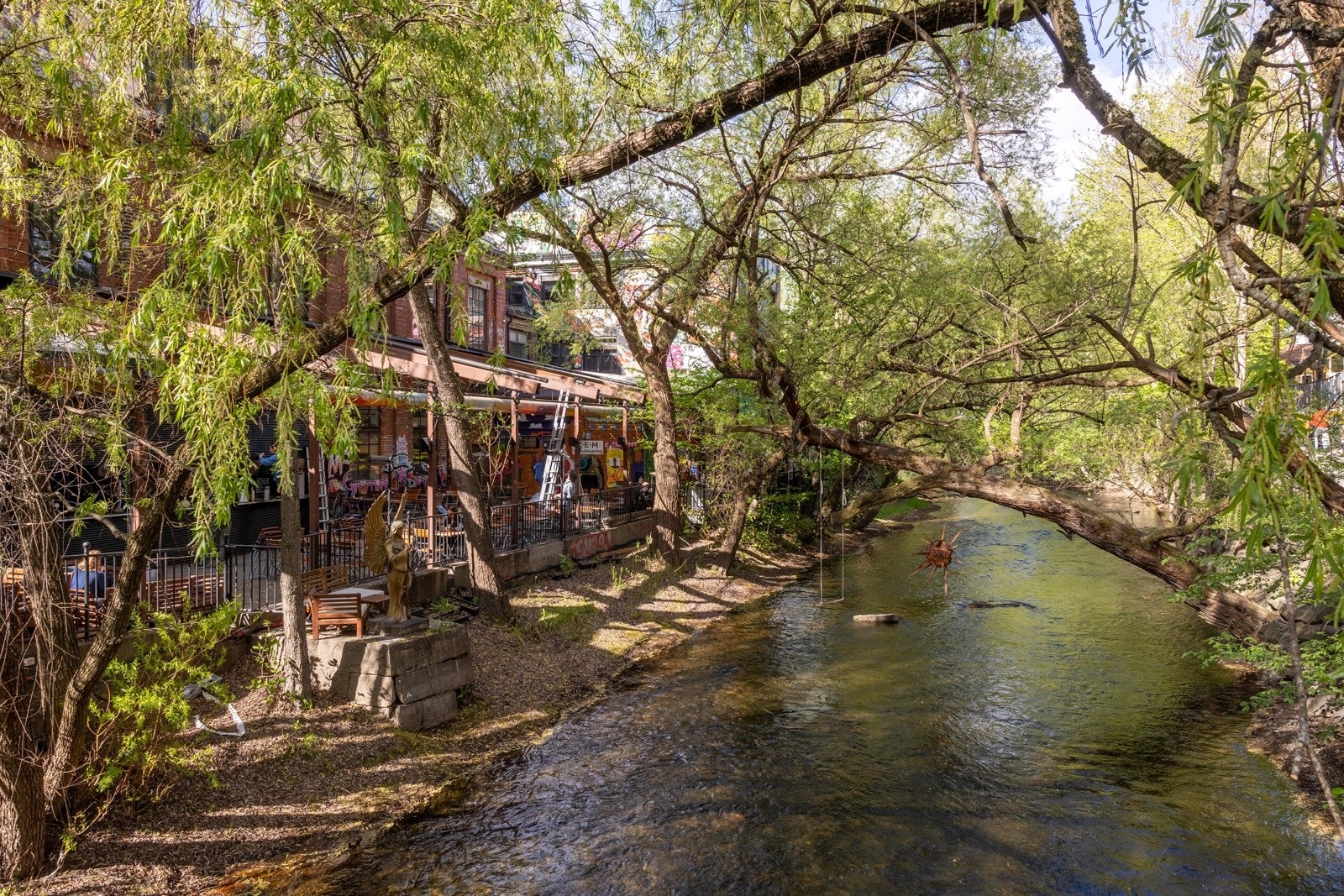 Akerselva er et steinkast unna leiligheter med gode turmuligheter. Galleribilde