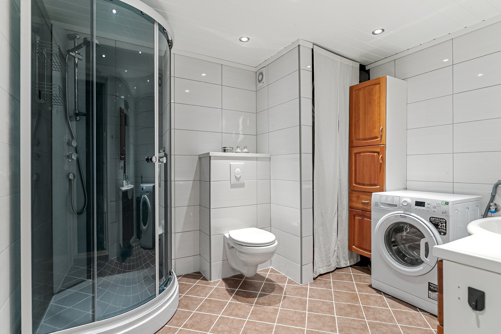 Badet i underetasjen Galleribilde