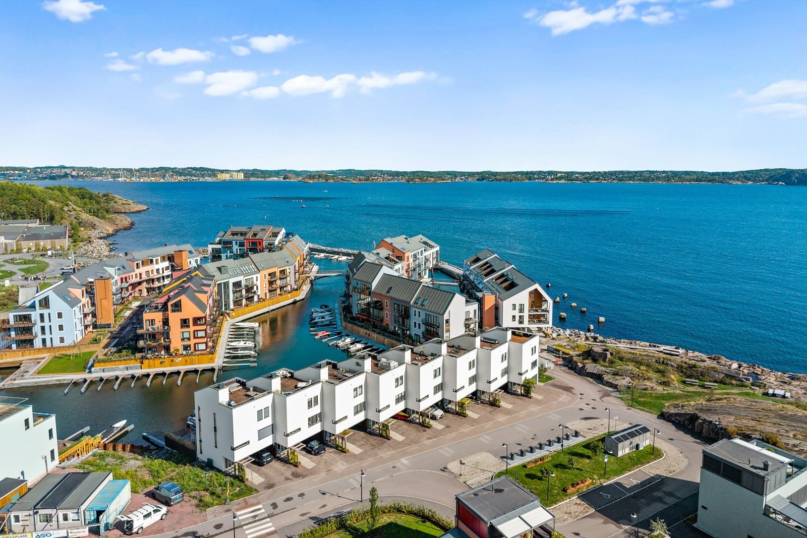 Agnes Brygge 47 - en bolig med en helt unik beliggenhet i vakre Stavern Galleribilde