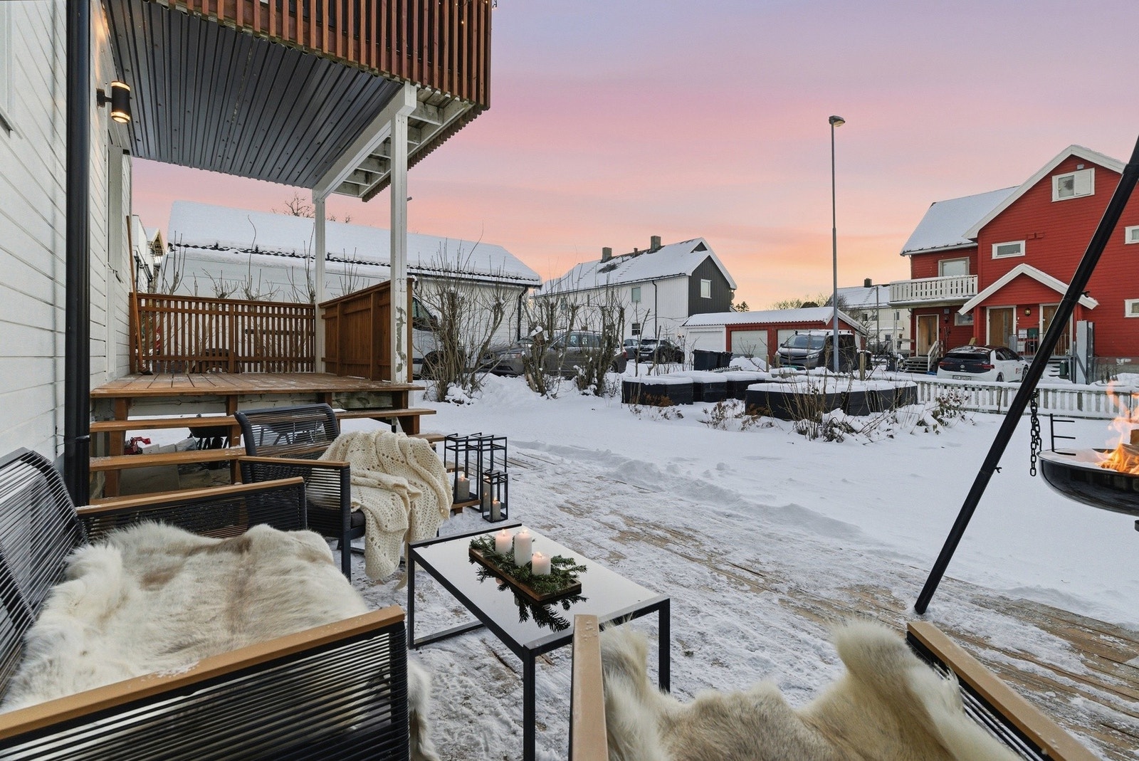 Fra platten har du også en stor flat tomt. Galleribilde