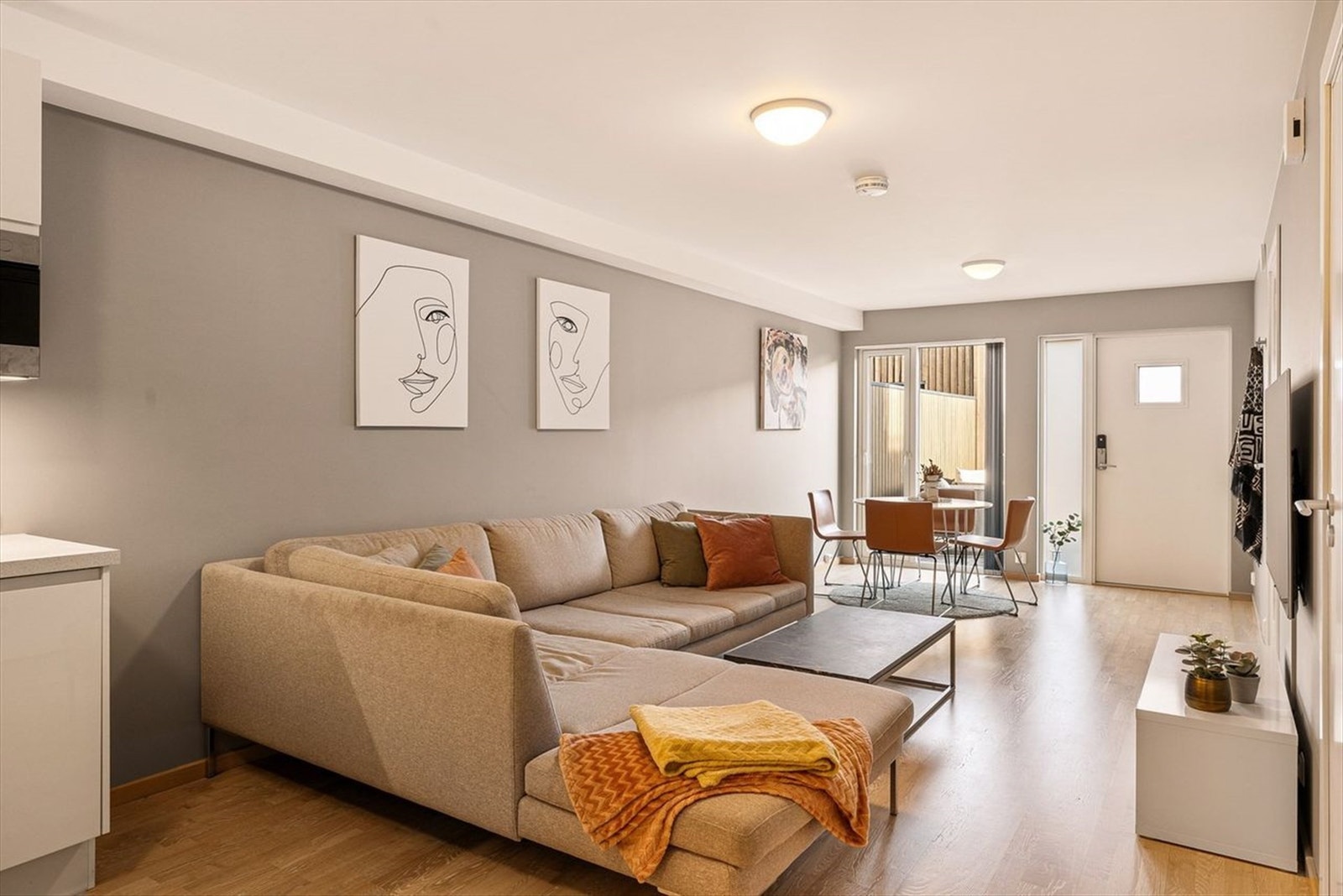 Velkommen til Karly Skaars vei 92! Galleribilde