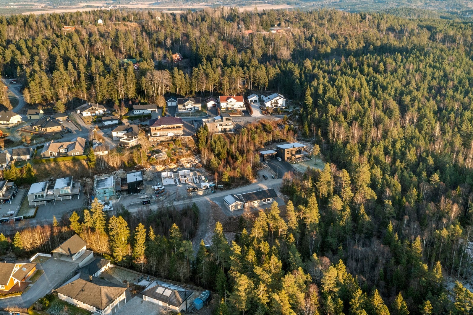 Området rundt fortet har mange fine turstier Galleribilde