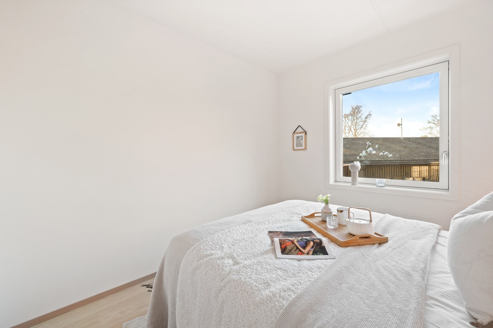 Godt med lysinnslipp fra stor vindusflate. Galleribilde