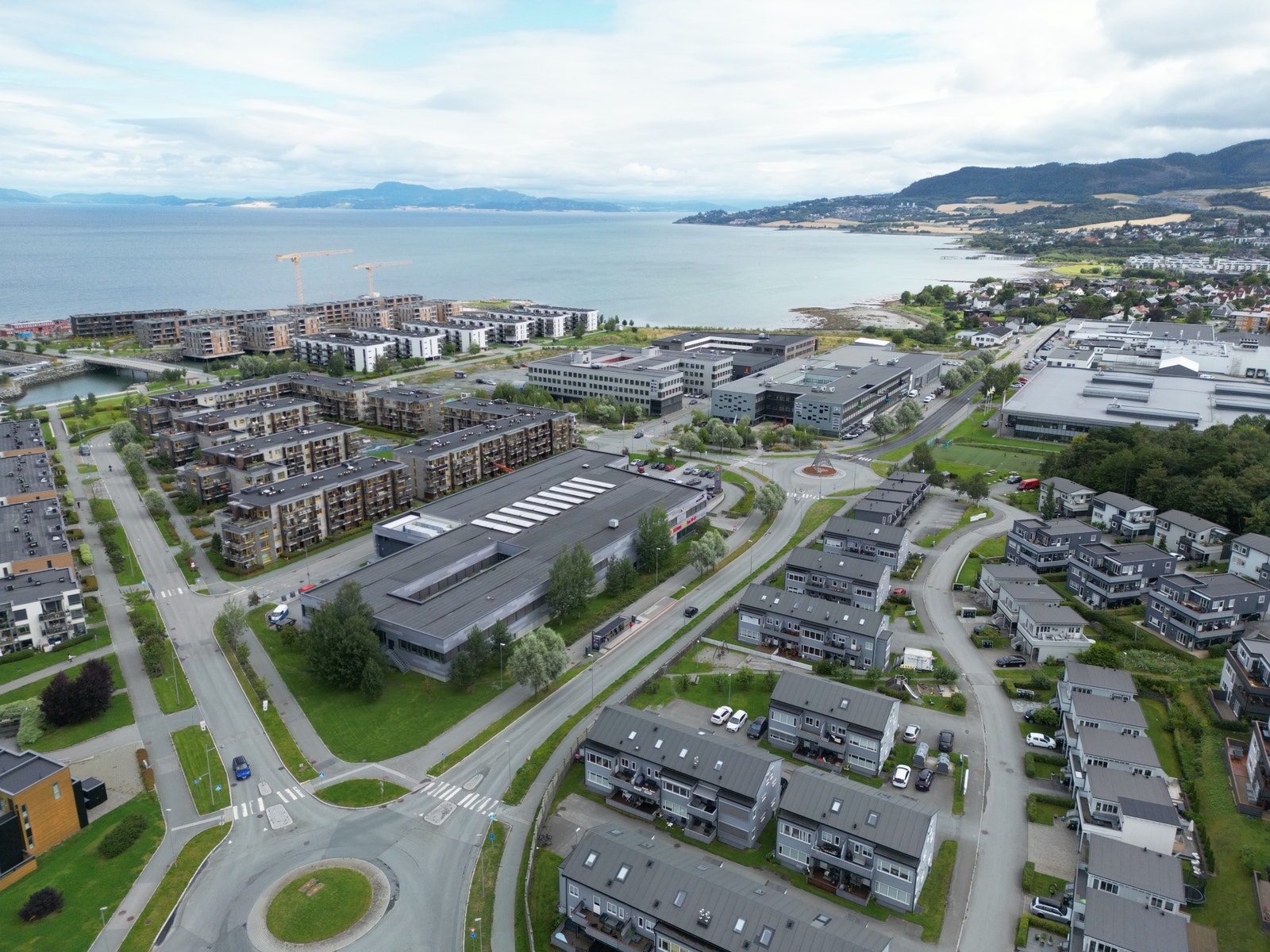 Dronebilde Grilstad Marina Galleribilde