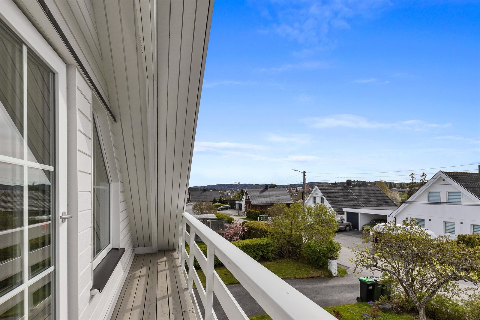 Balkongen funker som en fin forlengelse av stuen. Galleribilde