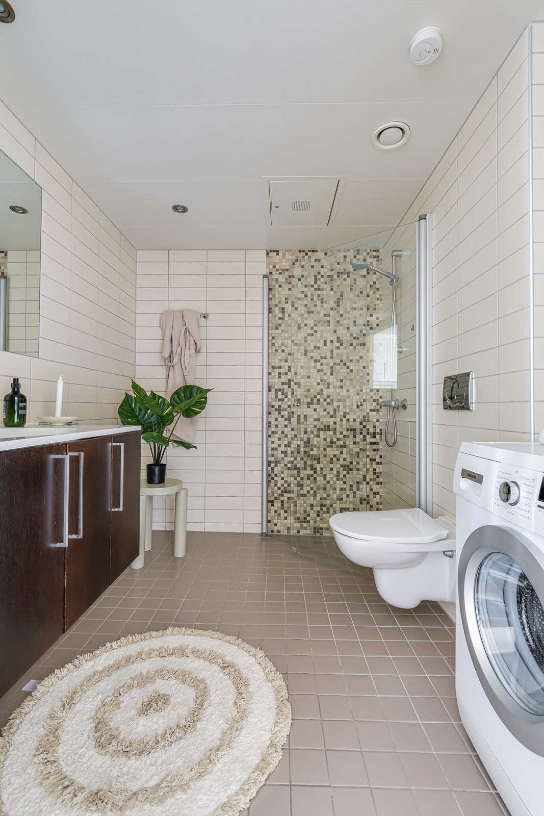 Badet har ventilasjon via mekanisk avtrekk Galleribilde