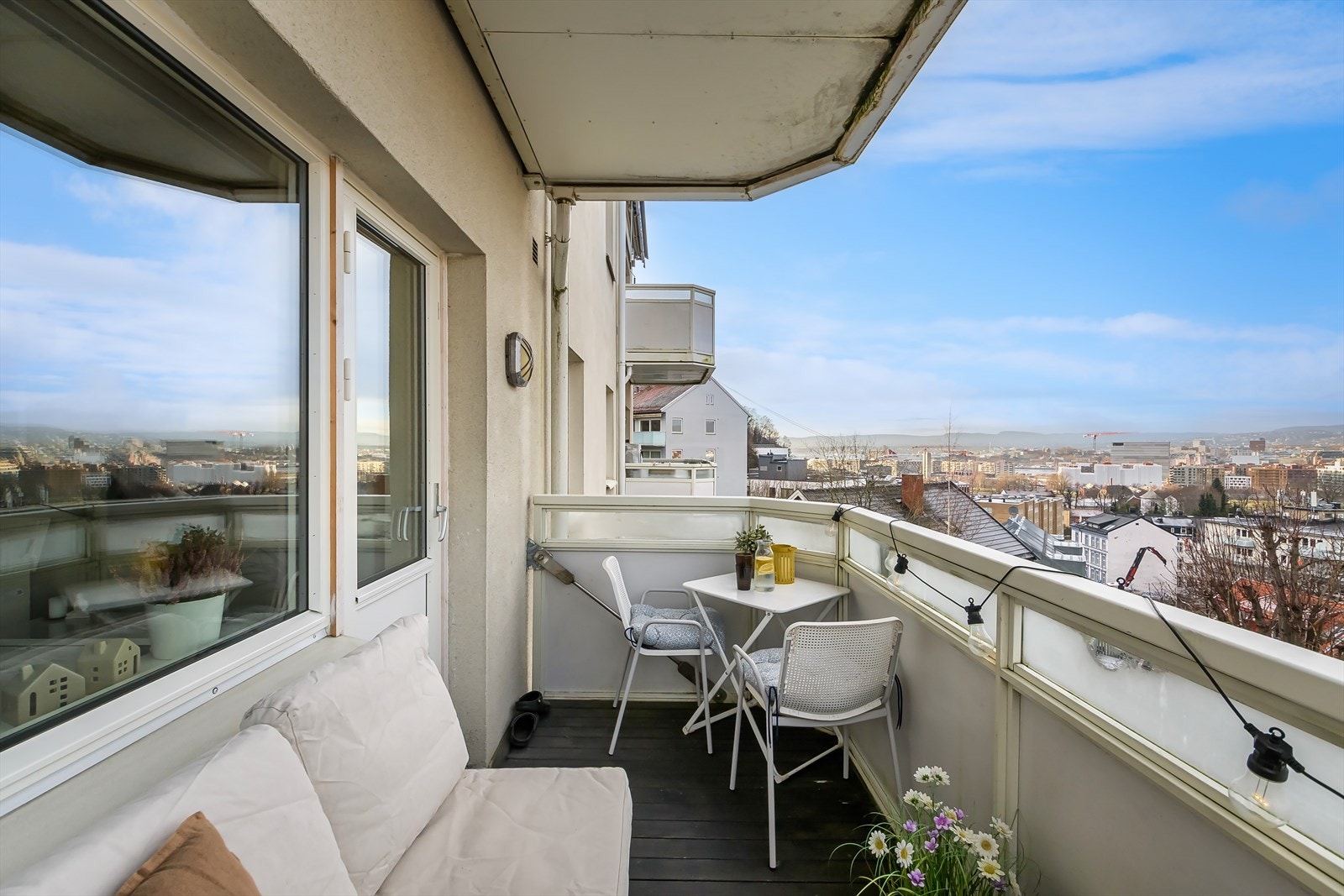 Balkongen er på ca. 5m². Galleribilde