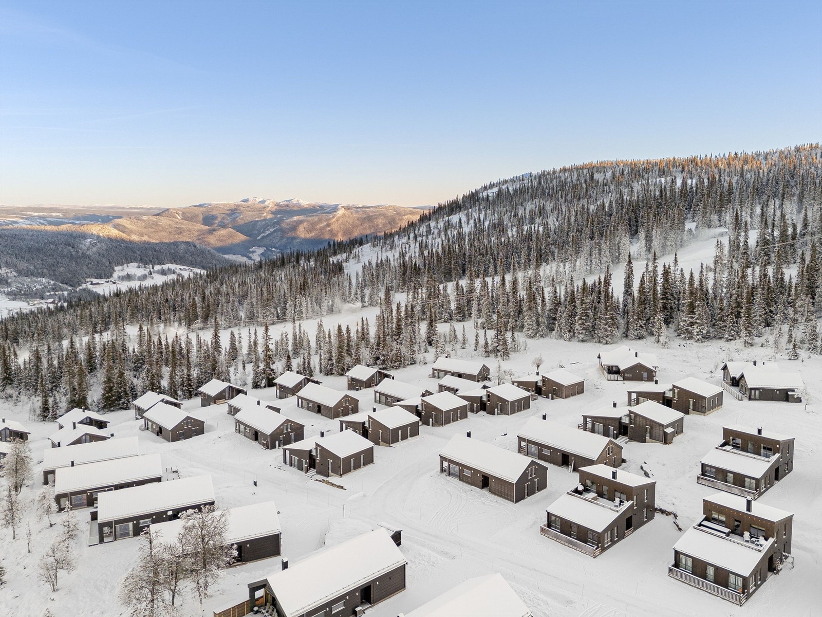 Her bor du midt i et eldorado for ski- og friluftsinteresserte. Galleribilde