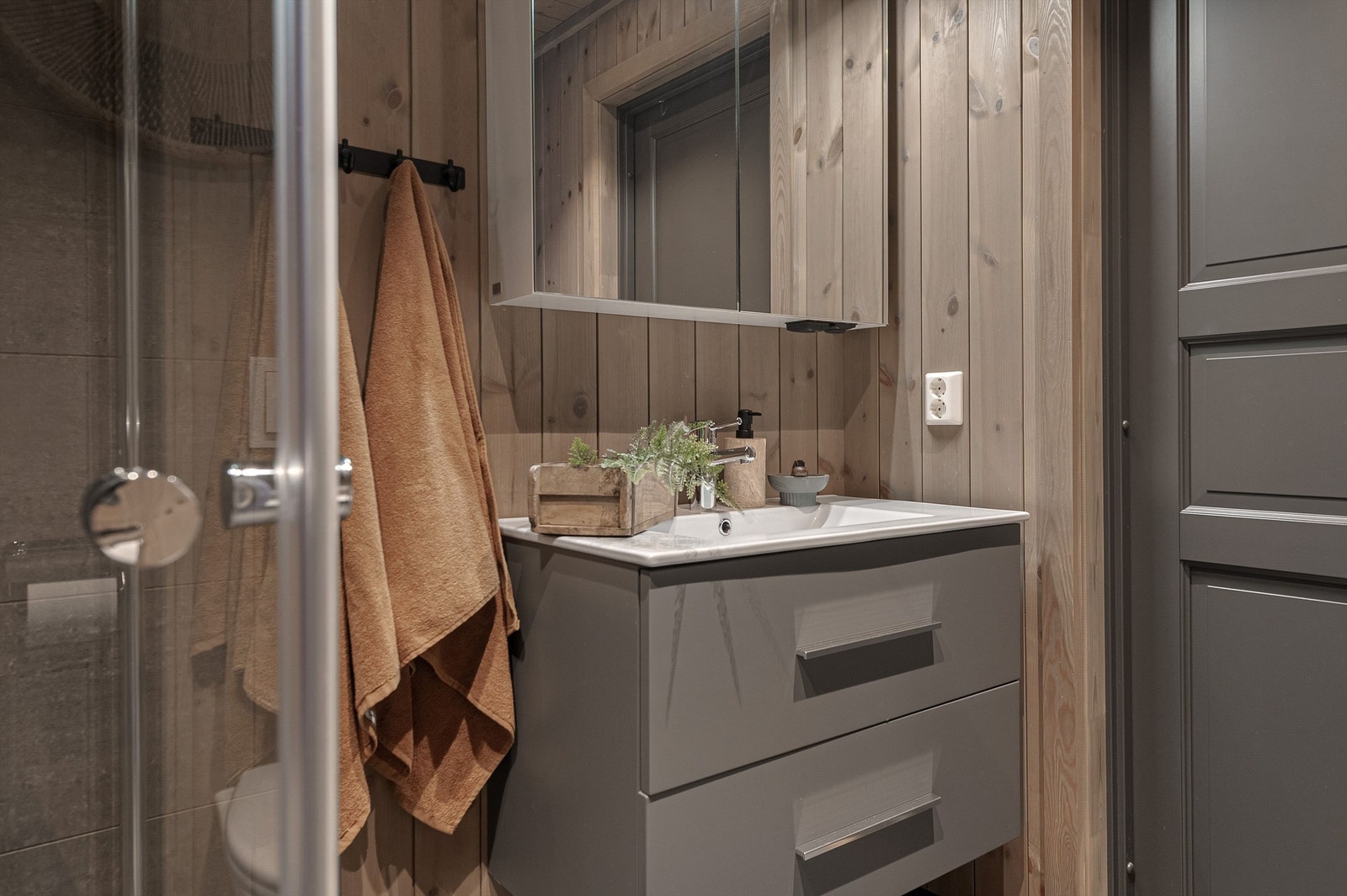 Mekanisk avtrekk sikrer et godt inneklima på våtrommene. Galleribilde